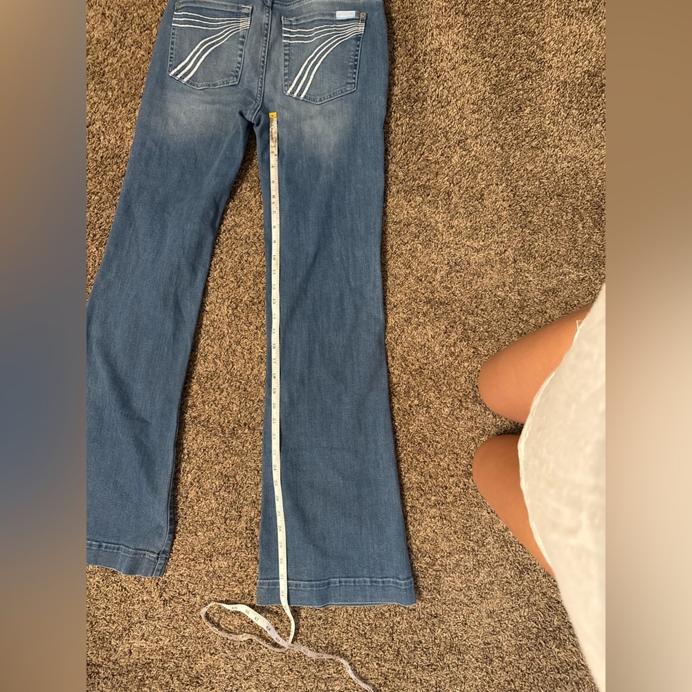 Women's Blue Jeans - Picture 6 of 6